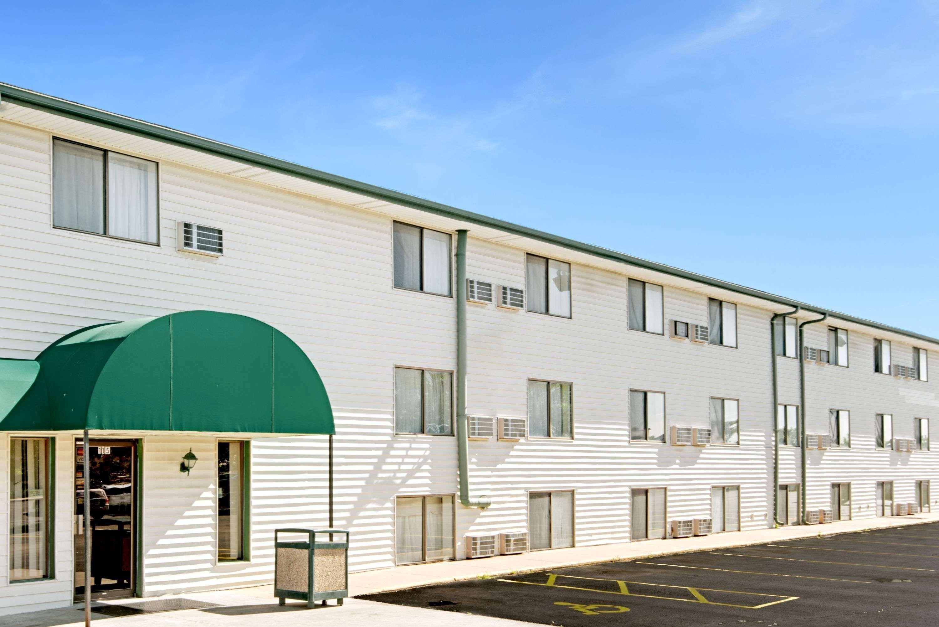 Baymont Inn & Suites By Wyndham Liberty Extérieur photo