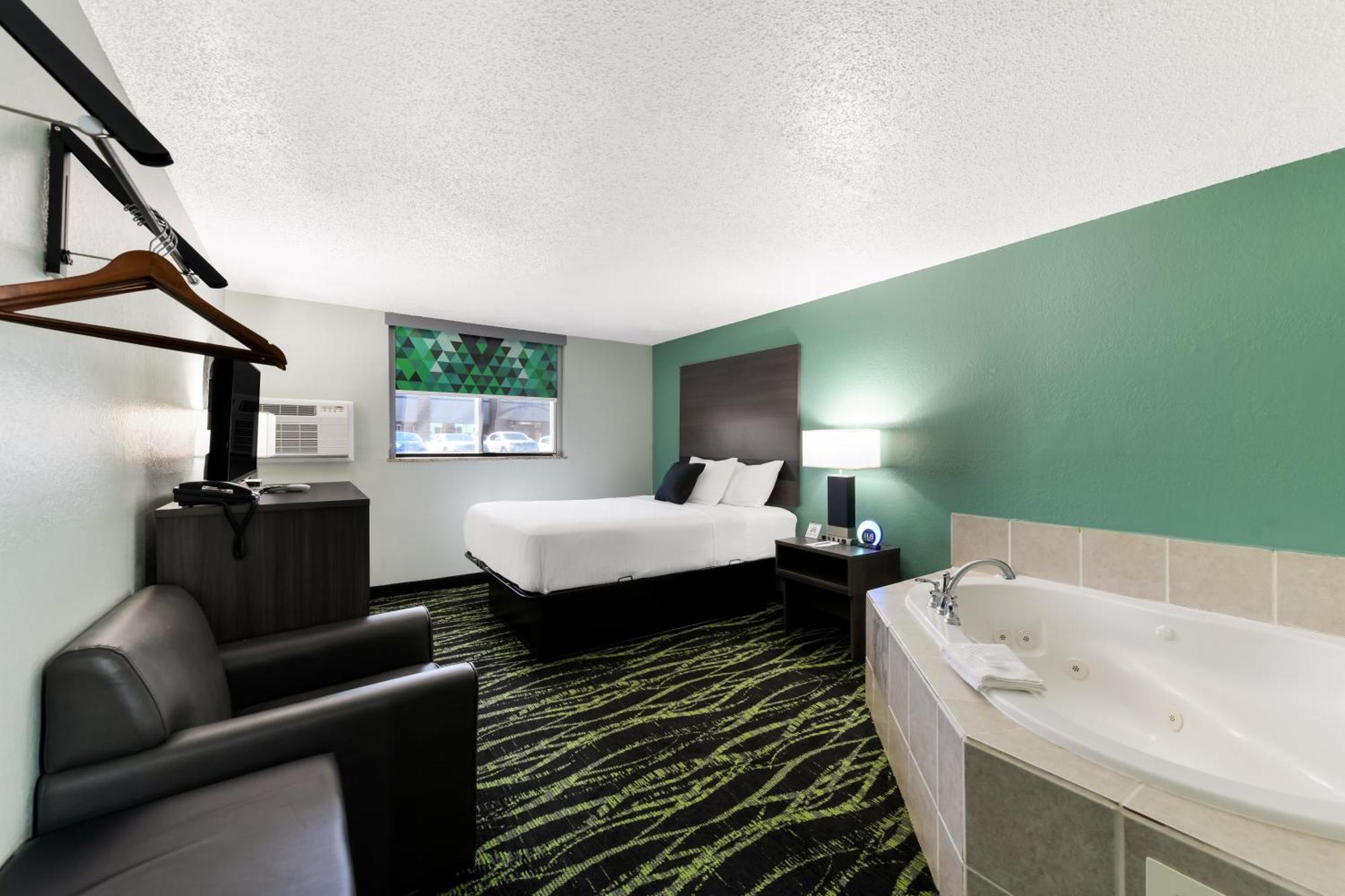Baymont Inn & Suites By Wyndham Liberty Extérieur photo