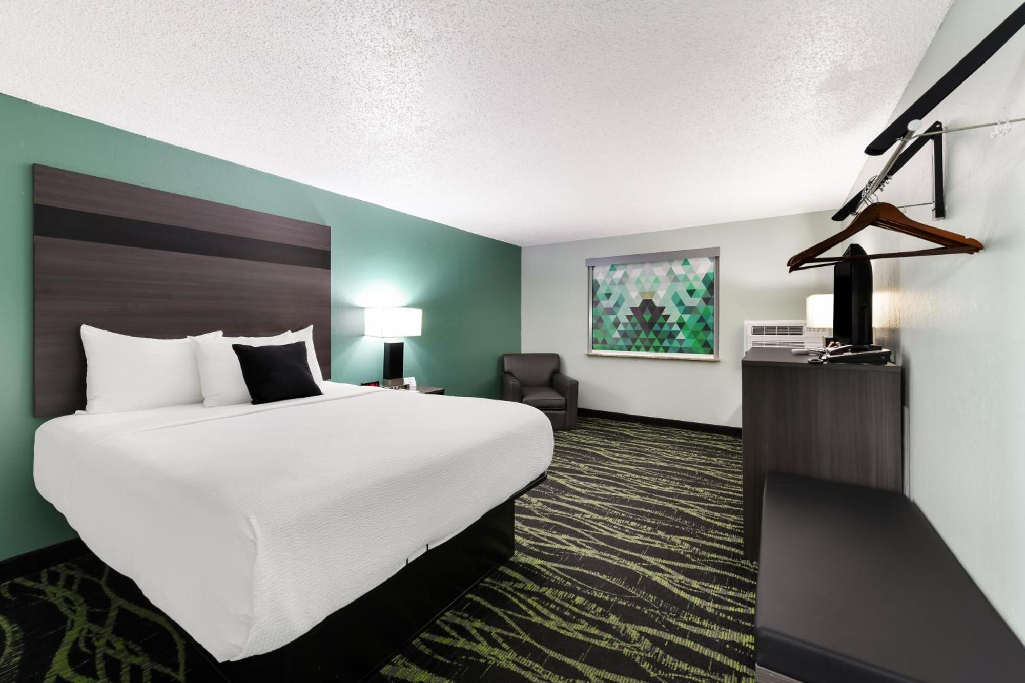 Baymont Inn & Suites By Wyndham Liberty Extérieur photo