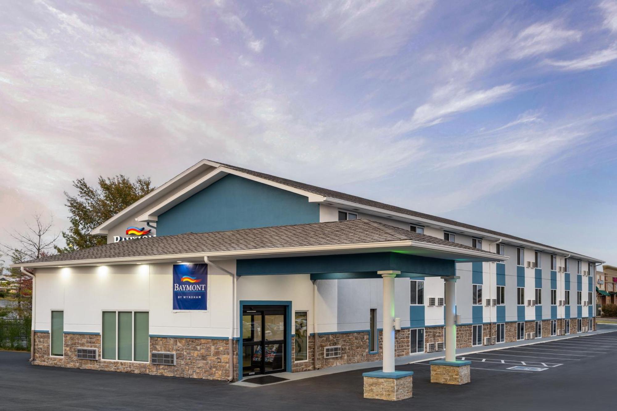 Baymont Inn & Suites By Wyndham Liberty Extérieur photo